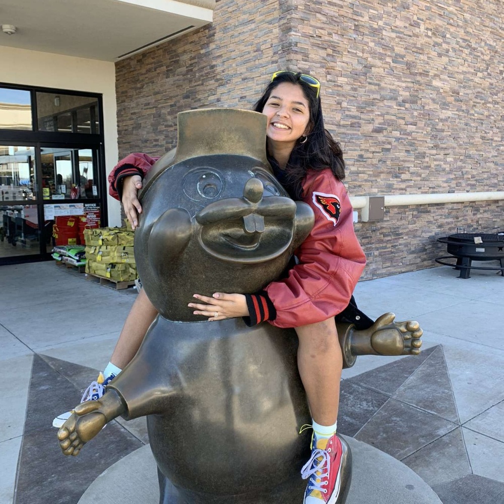 Meet your Posher, Ali